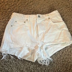 White denim Zara shorts